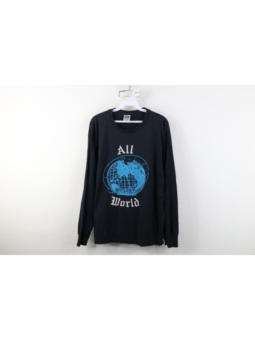 Vintage Y2K Streetwear Mens Large Faded Spell Out All World Long Sleeve T-Shirt